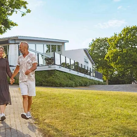 2 Person In Semesterbostad *